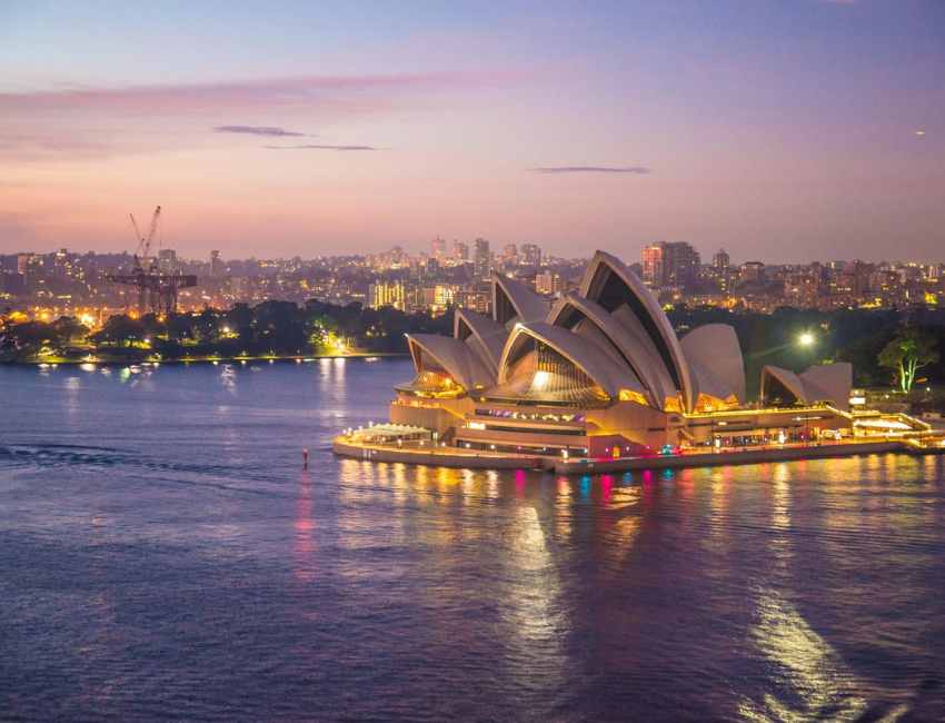 Discover the Hidden Gem of Sydney: Cahill Expressway Lookout