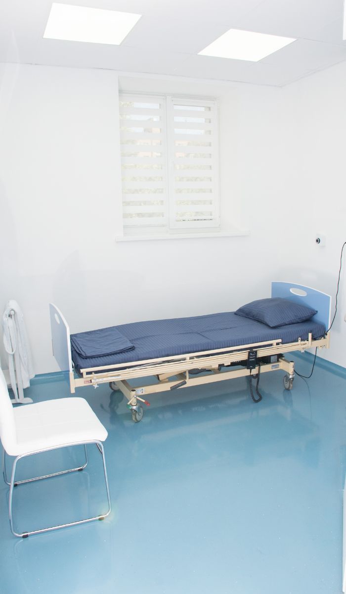 What types of cleaning methods do commercial cleaners use?