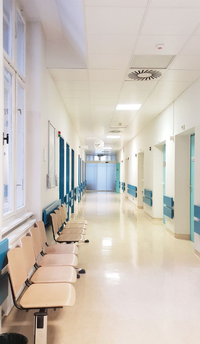 What are some common health risks for commercial cleaners?